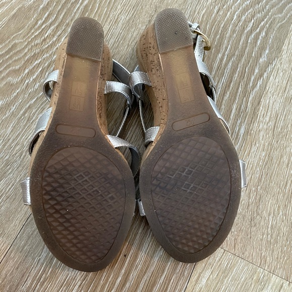 Wedges - Picture 2 of 7